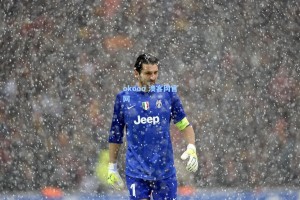 澳客网页版_圣保罗成功接棒哈登！持续闪亮的灯泡已成火箭灯塔