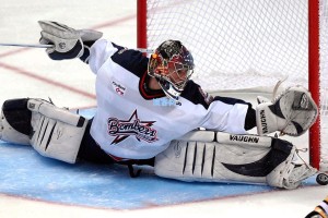 【澳客网官网】风城玫瑰再凋零，罗斯遭凶狠犯规伤退，悲愤坦言联盟判罚不公