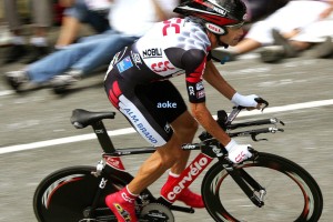 澳客网-多家媒体，科莫中场阿里拒绝退役，或将转战低级别联赛延续职业生涯