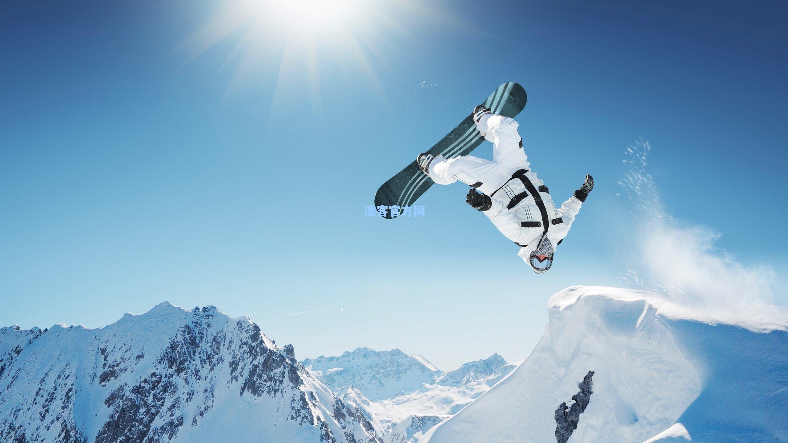 蓝衣军团客场挑战以色列，锋线新老搭配，中场双核驱动瞄准关键胜利