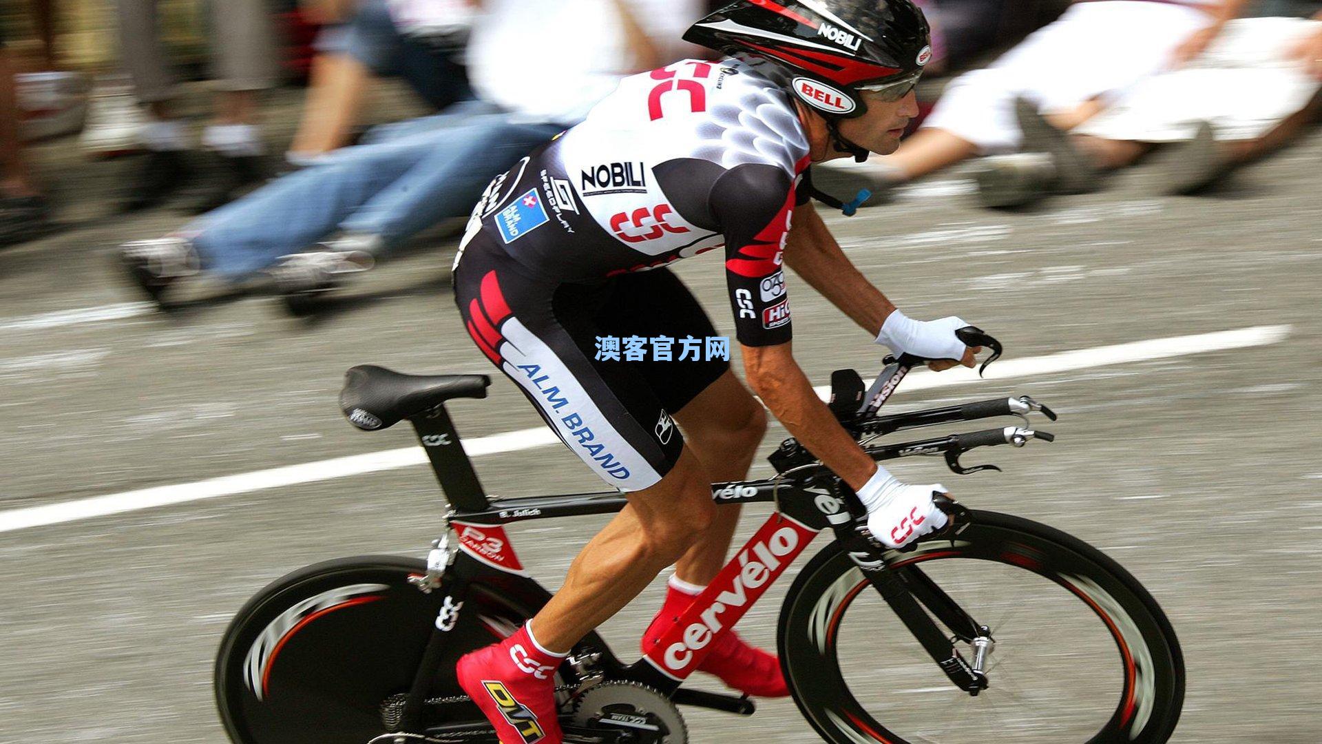 银河战舰中场巨变，乌拉圭铁腰或告别伯纳乌，蓝军亿元计划瞄准欧冠核心